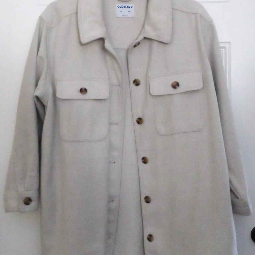 Old Navy- Soft Brushed Utility Shacket - A Touch of Wool - Size XL - Picture 4 of 9